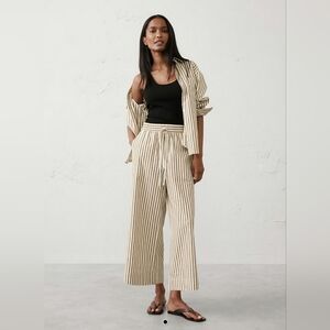 NWT Banana Republic Cropped Cotton Pants Size Medium Green Stripe